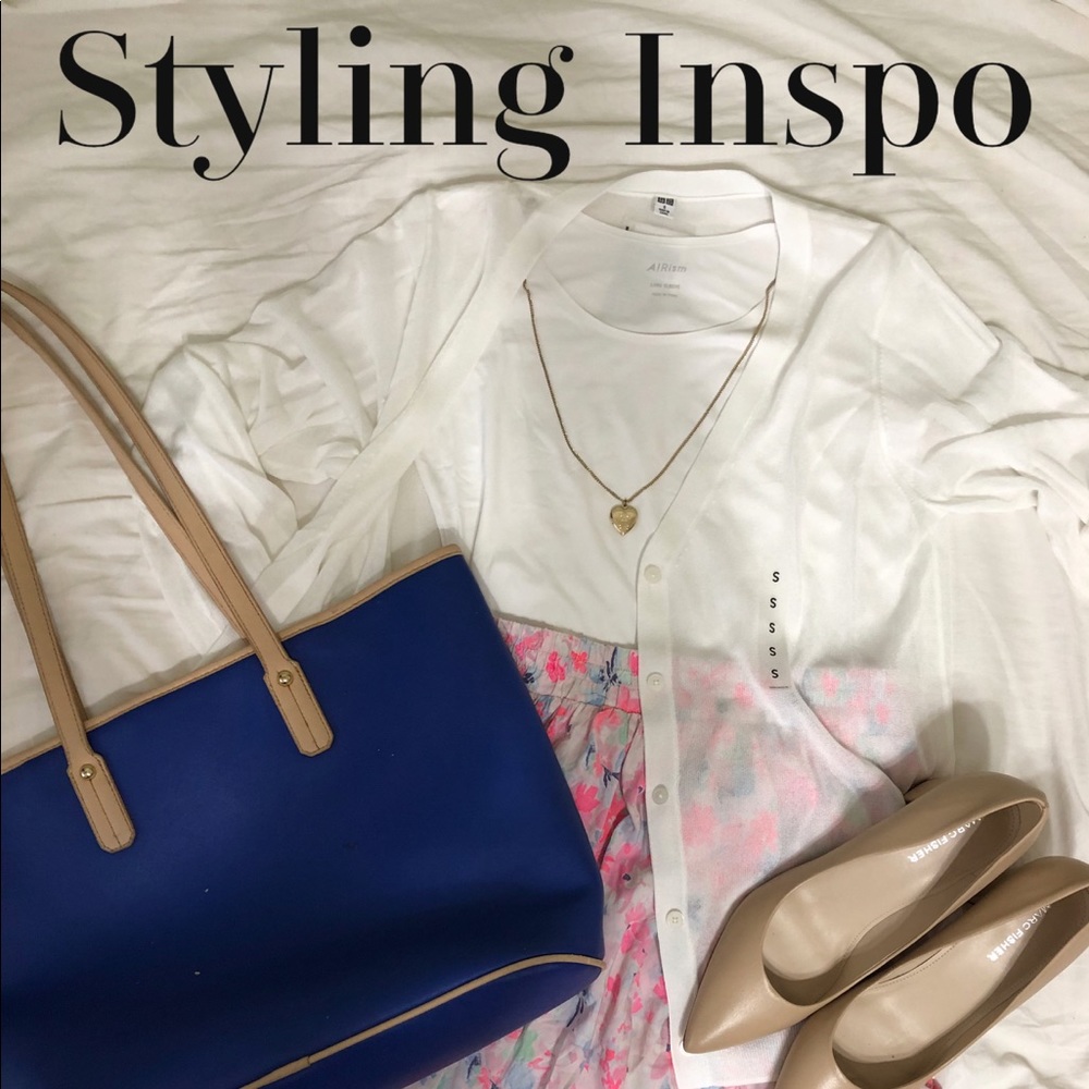 Uniqlo’s Women’s Light V-neck Cardigan